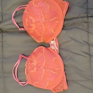 VICTORIAS SECRET PUSHUP